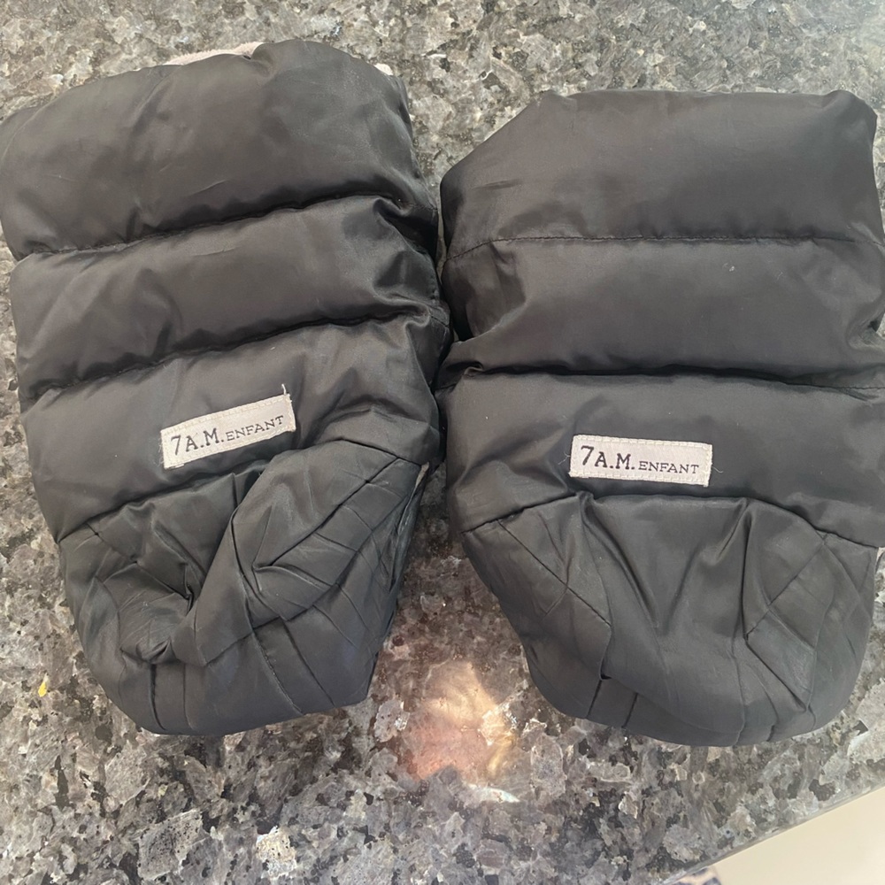 7 A.M. Enfant stroller gloves